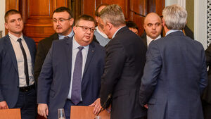 Прокуратурата не намери проблем фен на Путин и Сталин да разследва отравянето на Гебрев