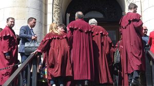 Действията на прокуратурата като учебник по институционален произвол