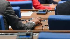 Правителството може да поеме дълг от близо 19 млрд. лв.