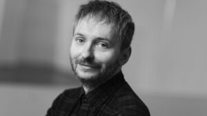 Стефан Иванов: Вярвам все по-малко на големите книги и все повече на малки текстове с душа