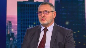 Зам.-директор на пощите: Служителите ни ще притежават умения, сходни с тези на банкови касиери