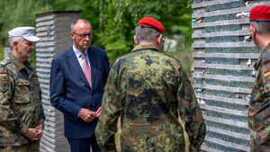 Германия създава възможност за връщане на задължителната военна служба