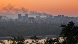 В Киев има убити и десетки ранени след масиран руски удар