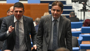 "Да, България" поиска оставката на Зафиров и представи план за отпор на завладяната държава