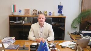 Съдът остави в ареста и четиримата младежи след инцидента с полицейски началник в Русе