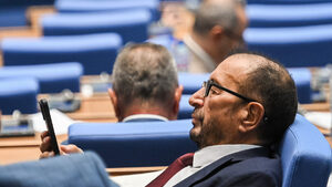 Управляващите и Пеевски спряха изслушване на премиера за случая в Русе