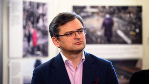 Кулеба критикува Зеленски, руската пропаганда го разду до "бягство"