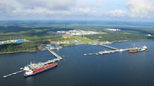За пръв път украински дронове удариха най-големия петролен терминал на Русия