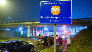 Полша отвори границата си с Беларус