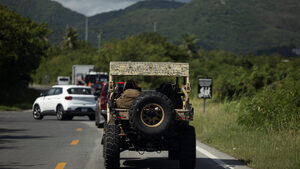 ЕС започва операция срещу заобикалянето на санкциите за износ на МПС за Русия