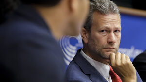 Британски политик ще лежи в затвора, вземал пари да хвали Русия