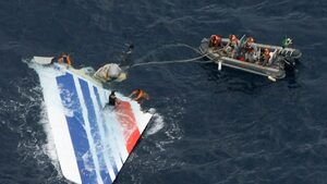 Фотогалерия: Първи кадри от останките от полет AF447 на "Ер Франс"