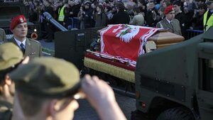 Полша се прощава с президента Качински