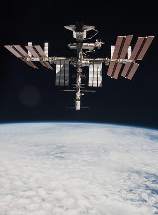 557109main_iss027e036619_full.jpg