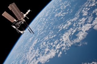 557590main_iss027e036747_full.jpg