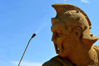 P0245141J.jpg