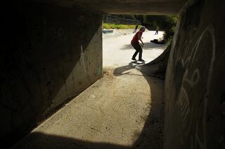 To match Feature SPORT-SKATEBOARDING/HOFFART