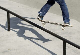 To match Feature SPORT-SKATEBOARDING/HOFFART