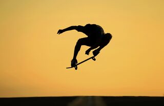 To match Feature SPORT-SKATEBOARDING/HOFFART