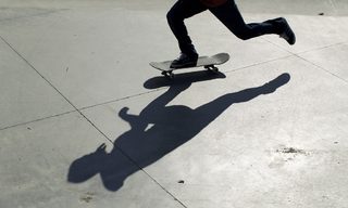 To match Feature SPORT-SKATEBOARDING/HOFFART