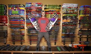 To match Feature SPORT-SKATEBOARDING/HOFFART