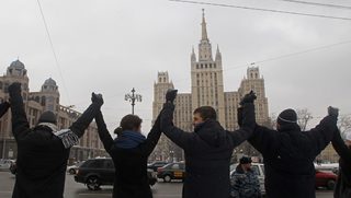 AP120226011126.jpg