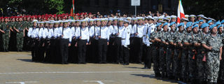 P0261884J.jpg