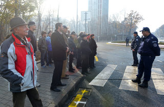 P0273383J.jpg
