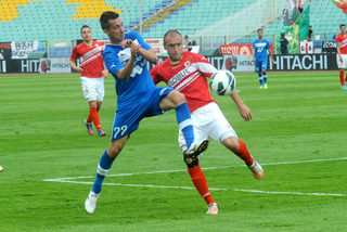 P0281587J.jpg