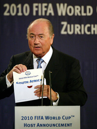 FIFA PRESIDENT BLATTER ANNOUNCES THAT SOUTH AFRICA IS GOING TO HOST 2010 WORLD CUP