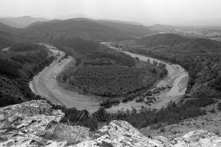 23_IMG_1298-cv-bw.jpg