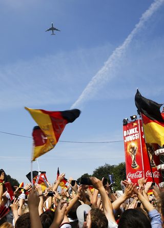 2014-07-15T083029Z_131702916_LR1EA7F0NMJD6_RTRMADP_3_SOCCER-WORLD-GER.JPG