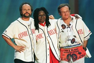 2014-08-11T234735Z_1395002335_GM1EA8C0LC801_RTRMADP_3_PEOPLE-ROBINWILLIAMS.JPG