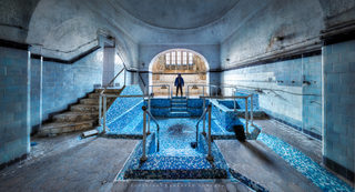 blue-swimming-pool-gorna-banya-with-me.jpg