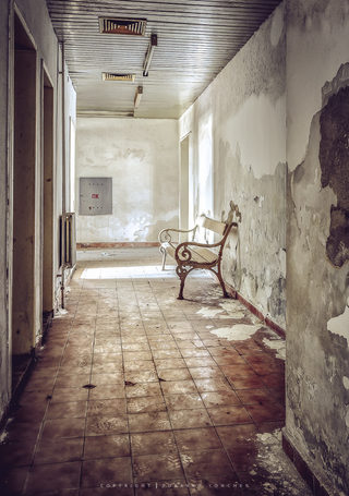 old-bench1.jpg