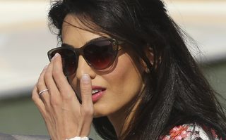 2014-09-28T152030Z_2101621666_GM1EA9S1RPR01_RTRMADP_3_PEOPLE-CLOONEY-VENICE.JPG