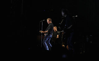 AP110216028180_4.jpg