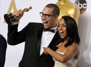 2015-02-23T052234Z_2070406621_GM1EB2N111X01_RTRMADP_3_AWARDS-OSCARS.JPG