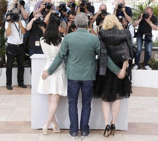 Director Todd Haynes, cast members Rooney Mara and Cate Blanchett pose during a photocall for the film "Carol" in competition at the 68th Cannes Film Festival in Cannes