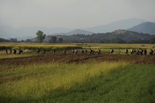 2015-08-20T195900Z_338248389_LR2EB8K1JI20E_RTRMADP_3_EUROPE-MIGRANTS-MACEDONIA.JPG