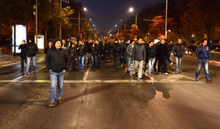 P030587939J.jpg