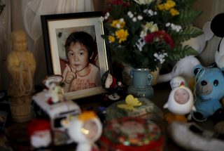 2016-03-04T010636Z_978070740_GF10000331940_RTRMADP_3_JAPAN-DISASTER-SEARCH.JPG