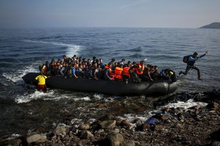 2016-04-18T195236Z_495867318_GF10000387293_RTRMADP_3_EUROPE-MIGRANTS-GREECE.JPG