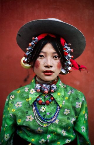 TIBET-fotocredit©️Steve McCurry (838x1280).jpg