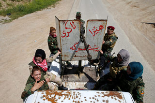 2016-05-04T130330Z_587593681_S1BETCCMVAAA_RTRMADP_3_MIDEAST-CRISIS-IRAQ-FEMALE-FIGHTERS.JPG