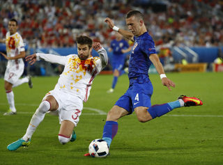 2016-06-21T205337Z_109544017_MT1ACI14449279_RTRMADP_3_SOCCER-EURO-CRO-ESP.JPG