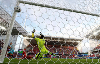 2016-06-22T001029Z_805402220_S1AETLGSXXAA_RTRMADP_3_SOCCER-EURO-CZE-TUR.JPG
