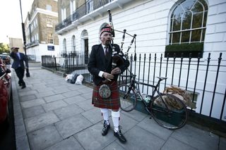 2016-06-24T062023Z_2103628815_LR1EC6O0HLOOJ_RTRMADP_3_BRITAIN-EU.JPG