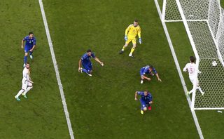 2016-06-27T163804Z_1417823368_LR1EC6R1A768N_RTRMADP_3_SOCCER-EURO-ITA-ESP.JPG