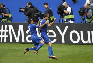 2016-06-27T164508Z_1285384508_LR1EC6R1AIX9P_RTRMADP_3_SOCCER-EURO-ITA-ESP.JPG